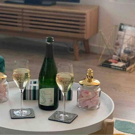Dom Perignon , Au Coeur Du Centre-Ville D'에페르네이 외부 사진